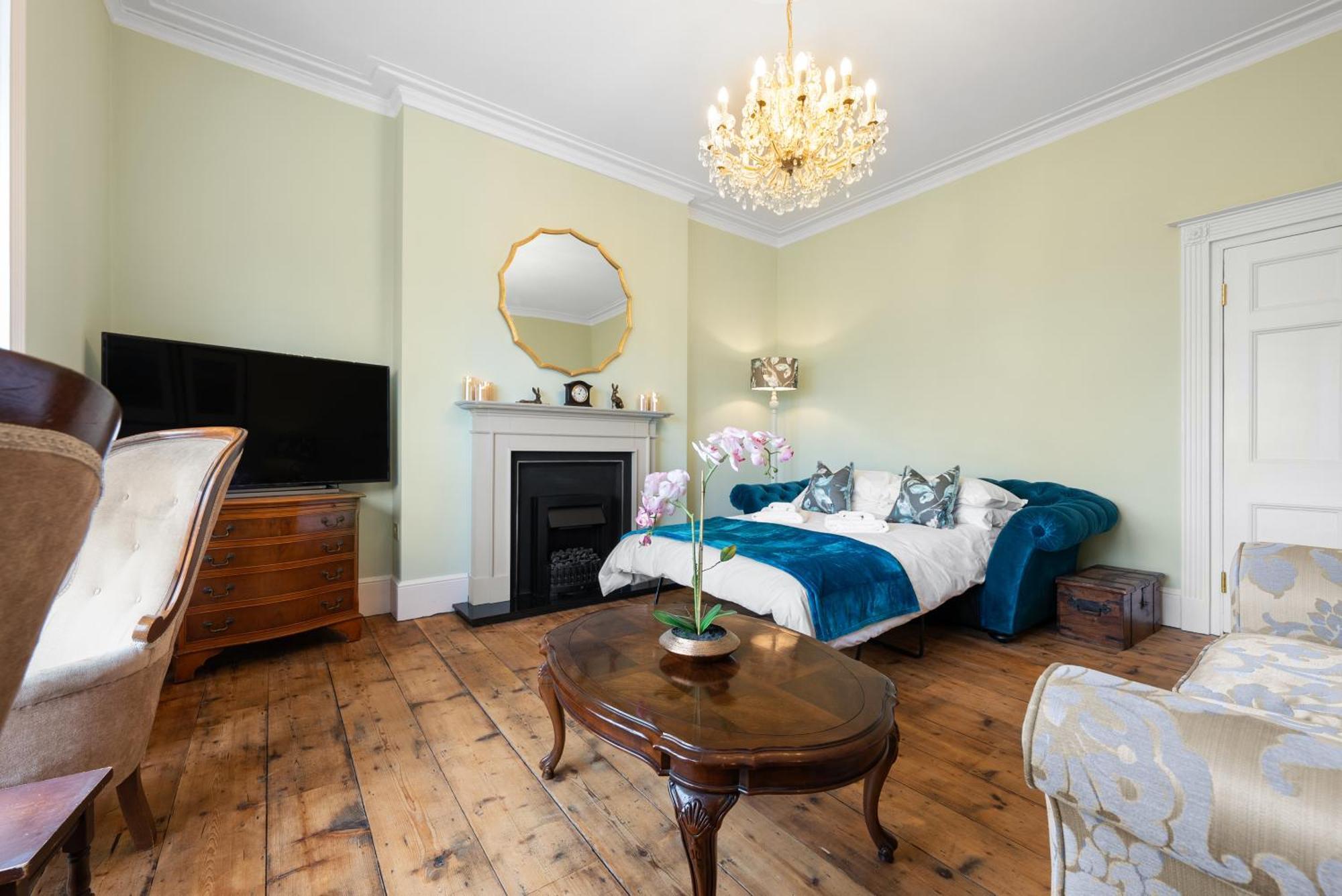 Luxury Georgian Home, Hot Tub, Sea View, Private Garden, Sleeps 6 Bognor Regis Exterior foto